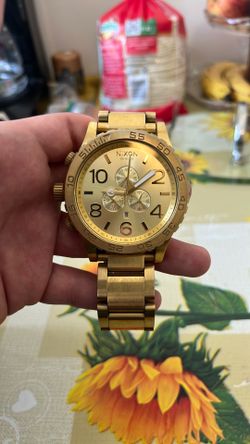 Nixon watch