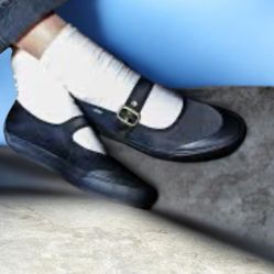 New VANS Classic Mary Janes Women’s Size 8. $45 Or Best Offer. must Pick Up (see Other Post)