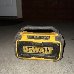 DeWalt 20v Jobsite Bluetooth Speaker 