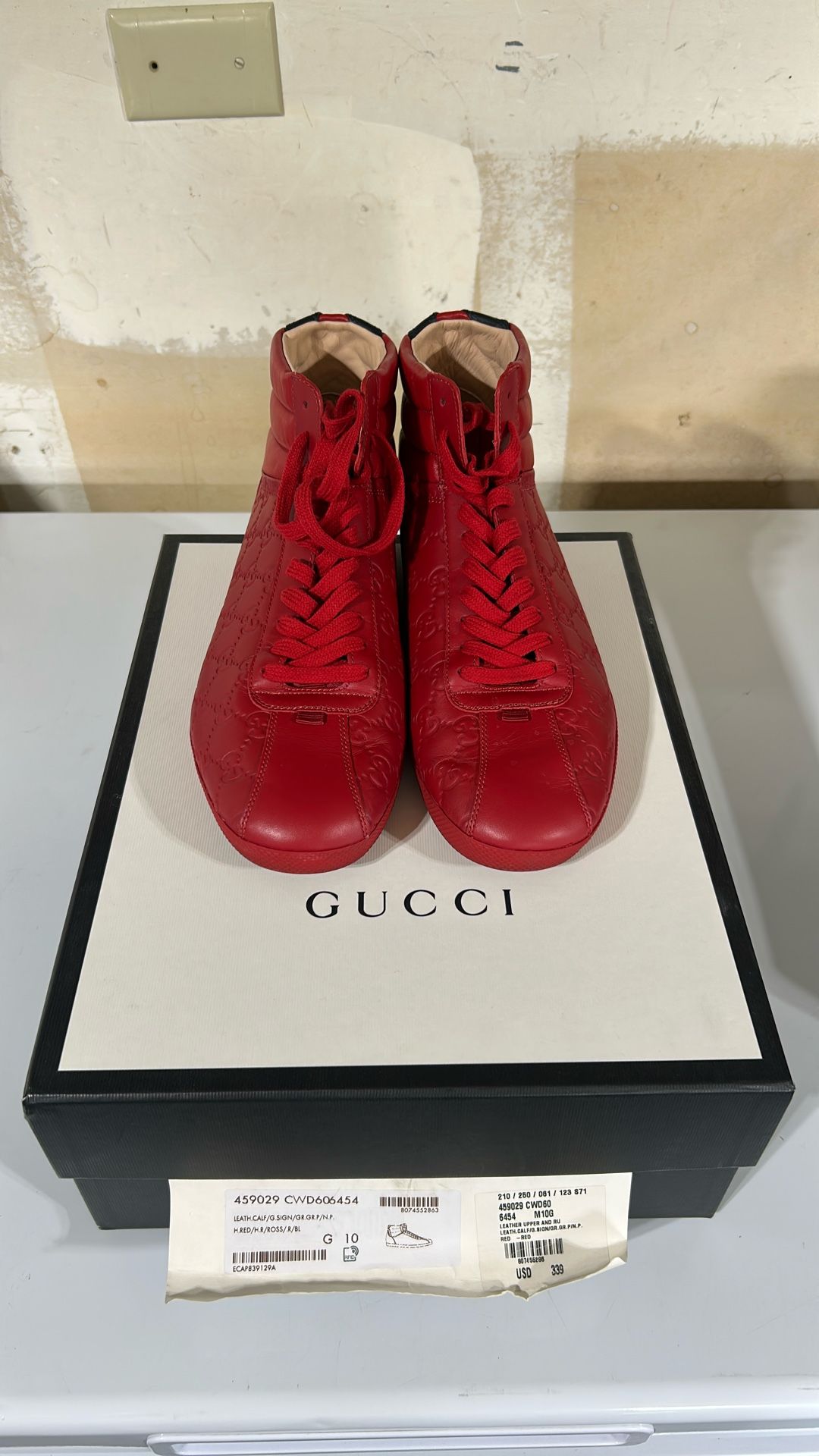 Gucci Leather Calf G Sign Sneaker