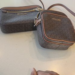 2 BOLSAS  MICHAEL KORS $80