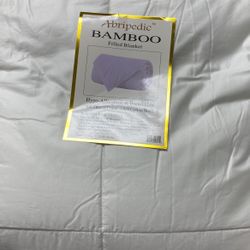 Abripedic Bamboo Filled Blanket 300th Count 100%cotton King Calking Size 