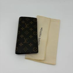 Louis Vuitton  Leather Wallet 