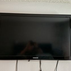 Tv With Wall Mount