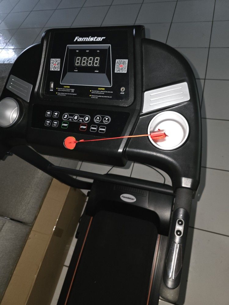 Famistar Treadmill