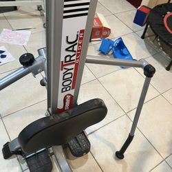 Bodytrac Rowing Machine
