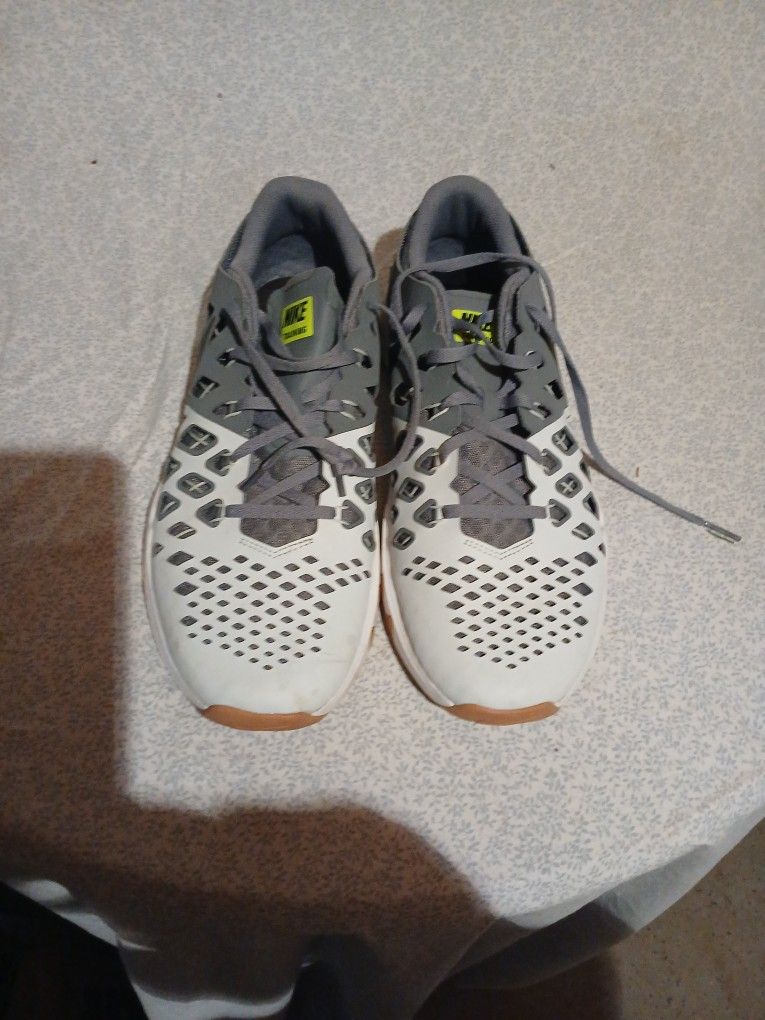 Nike Lift Run Sneakers 👟 