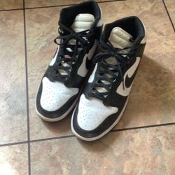 Nike Dunk High Panda