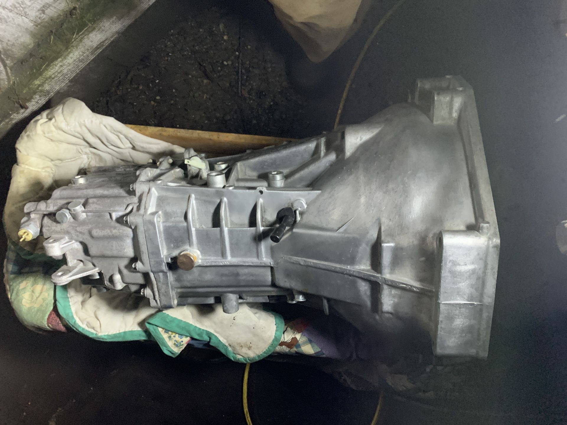 6-SEED MANUAL TRANSMISSION
