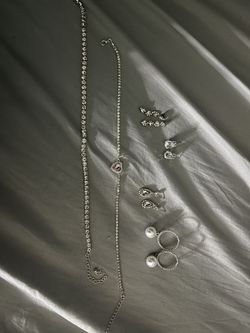 Necklace & Earrings