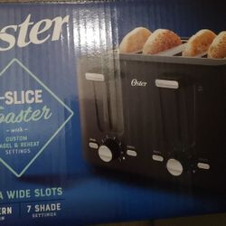 Oster 4-Slice Toaster With Bagel and Reheat Settings And Extra-Wide Slots/Black