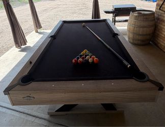 7ft Pool Table