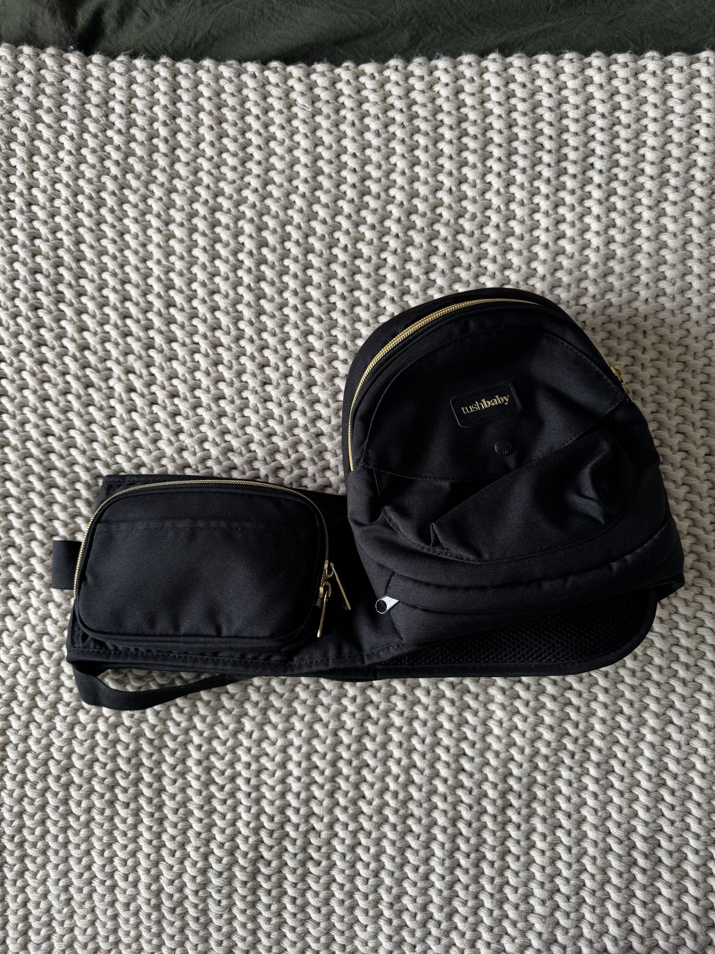 Tushbaby Hip Carrier