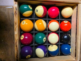 pool balls