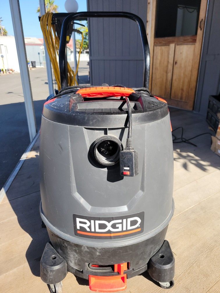 16 Gallon Shop Vacuum 