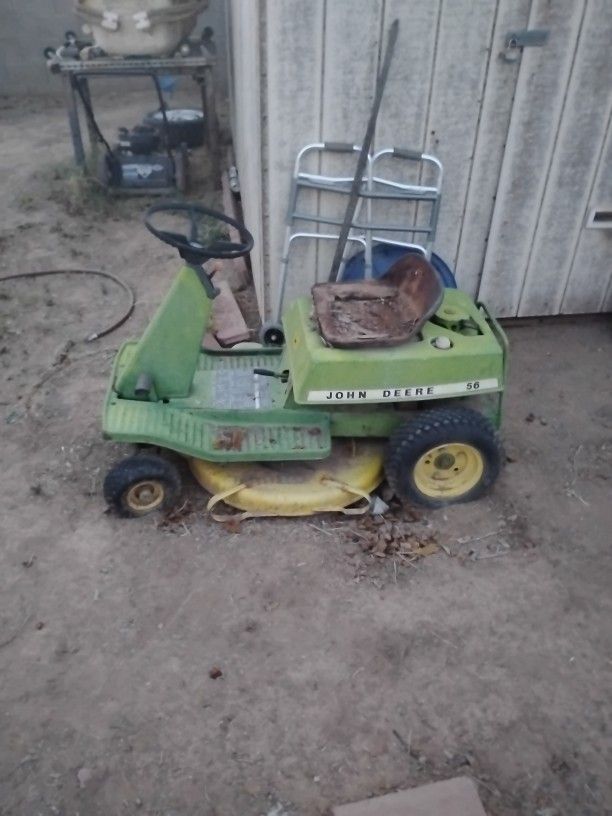 1976 John Deere 56 Riding Lawn Mower