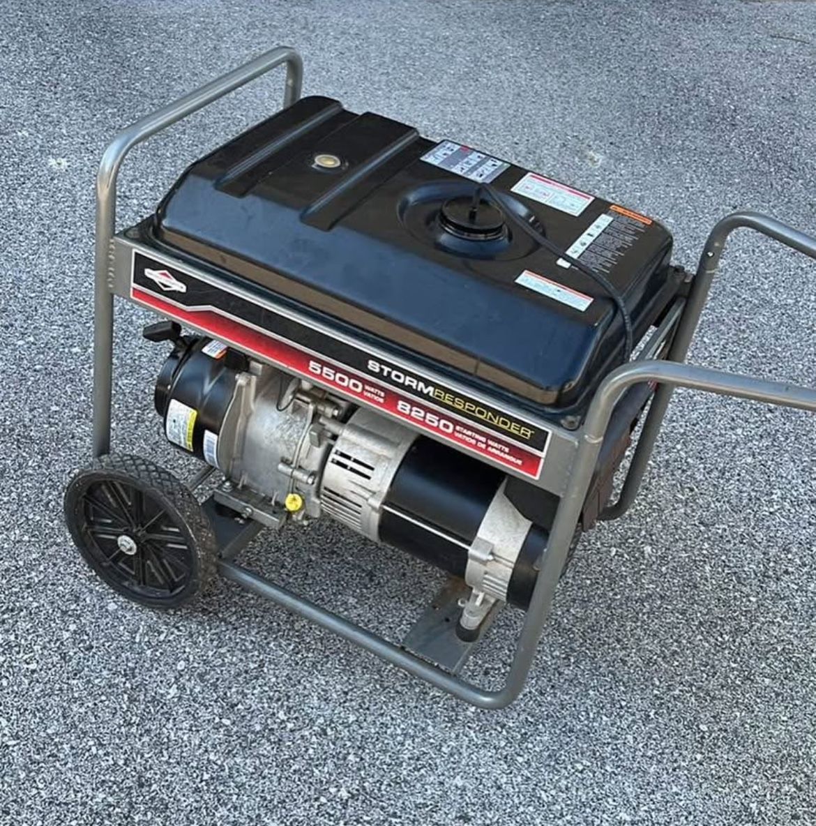Generator Whole House Briggs & Stratton 8250 W 5500 Running
