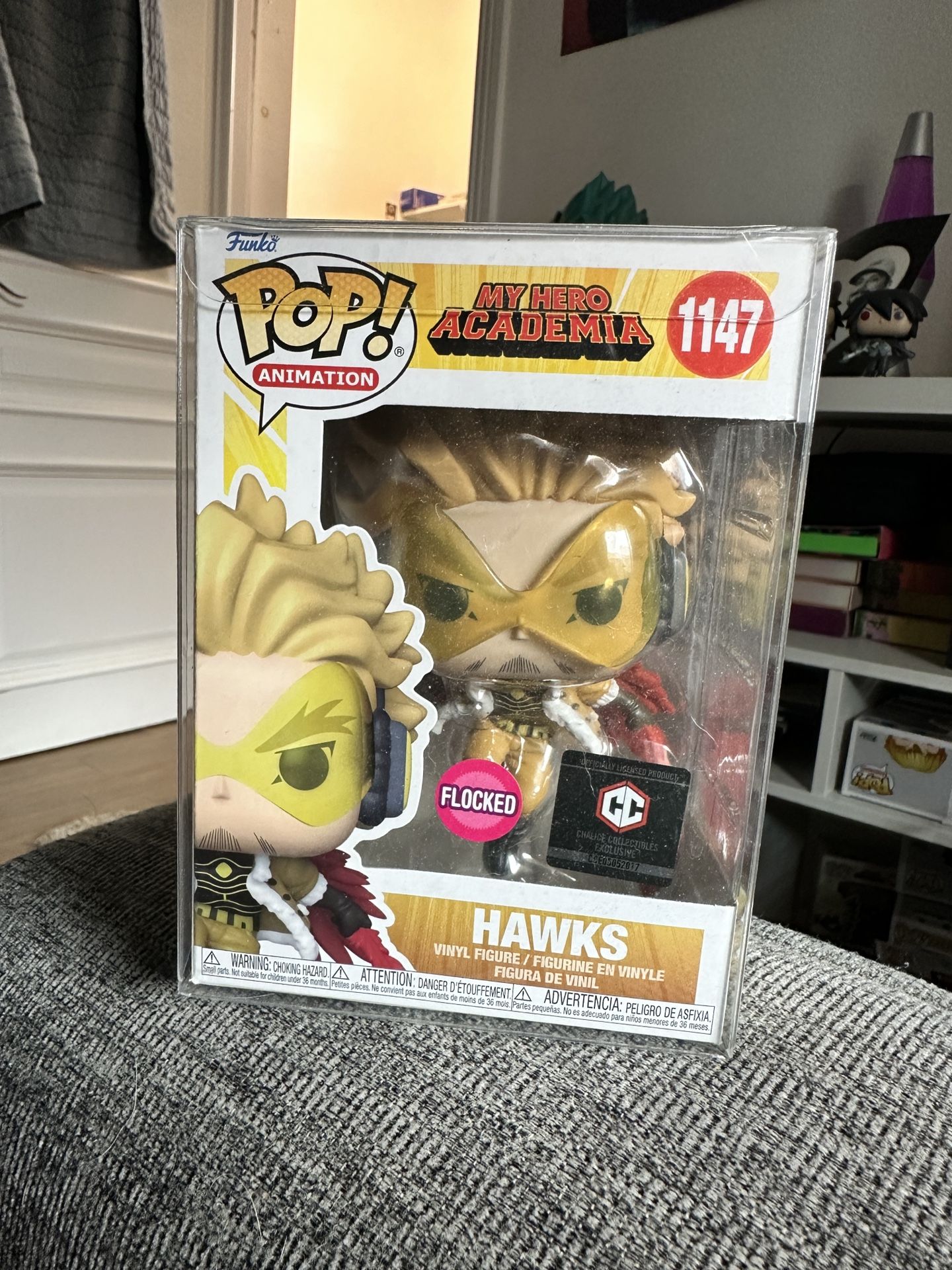 Funko Pop Hawks (Flocked) – My Hero Academia – Hot Topic Exclusive