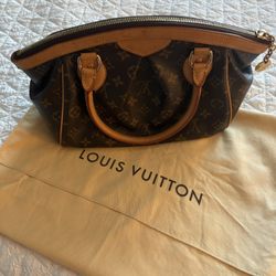 Louis Vuitton  Purse