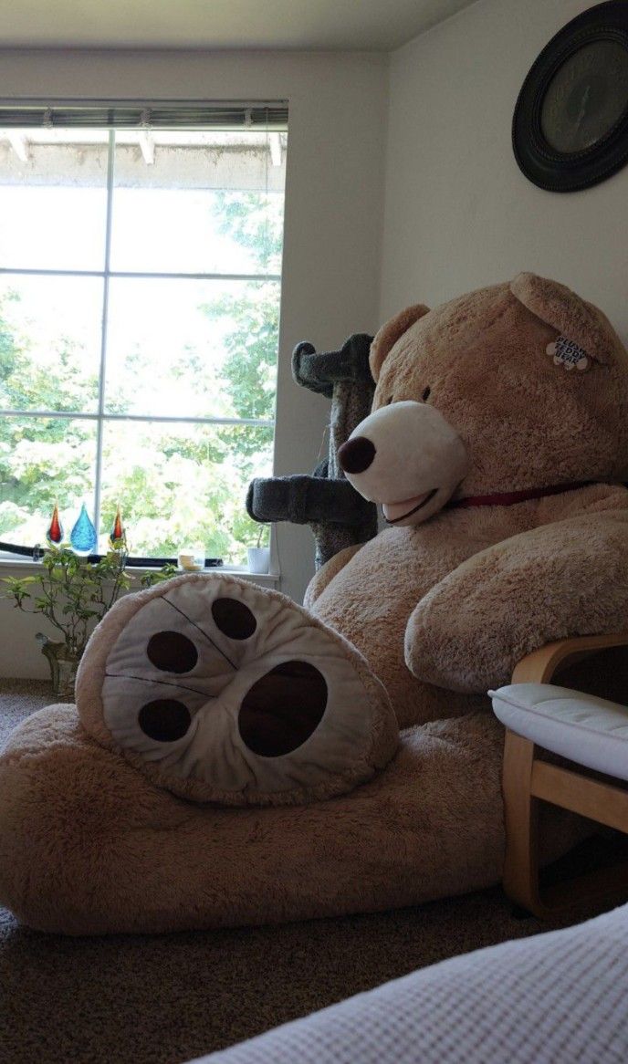 Giant Teddy Bear 93 in, 8ft