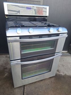 STOVE W/DOUBLE OVEN.(INSTALLED)