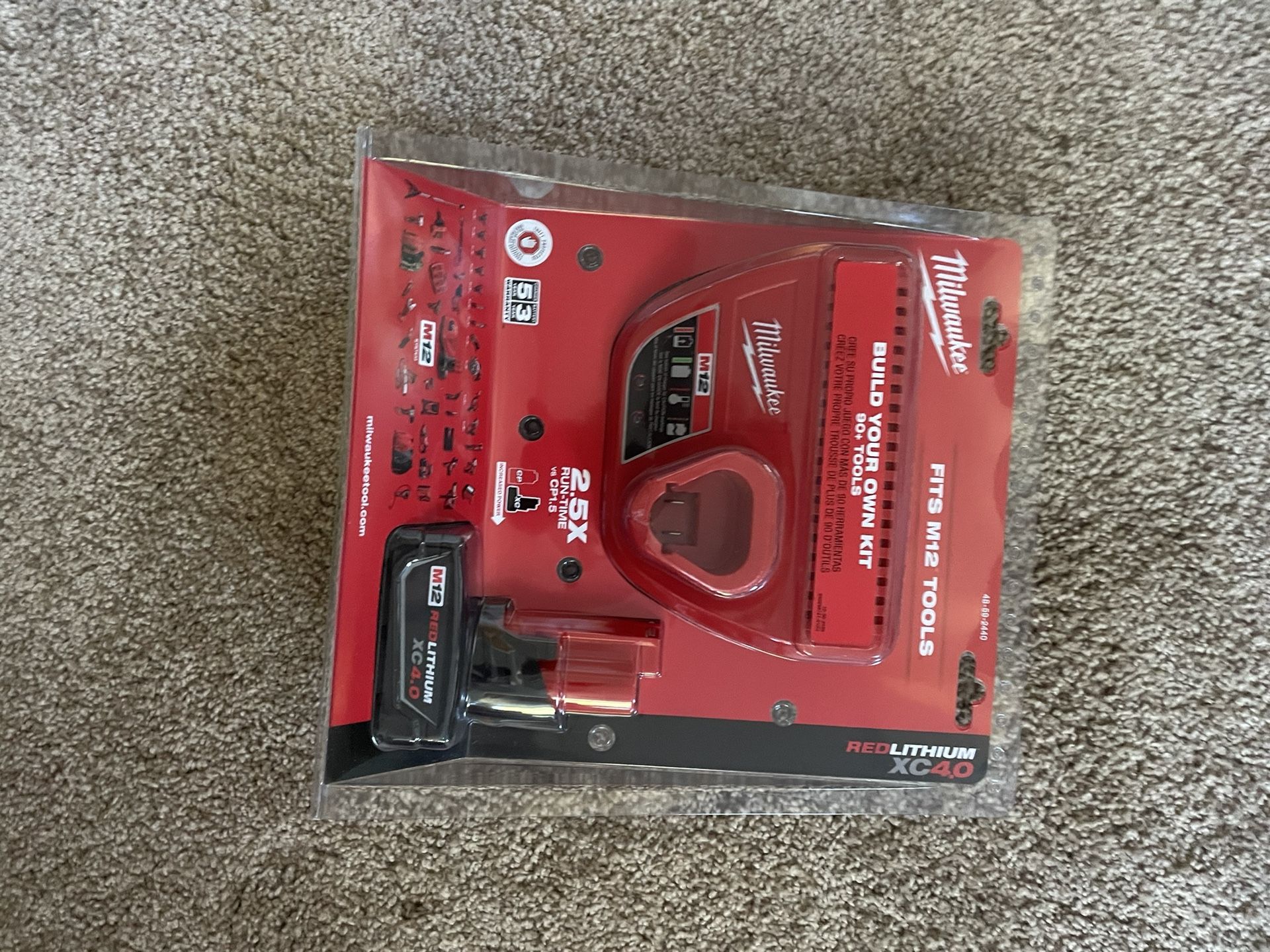 Milwakuee M12 4.0 Plus Charger