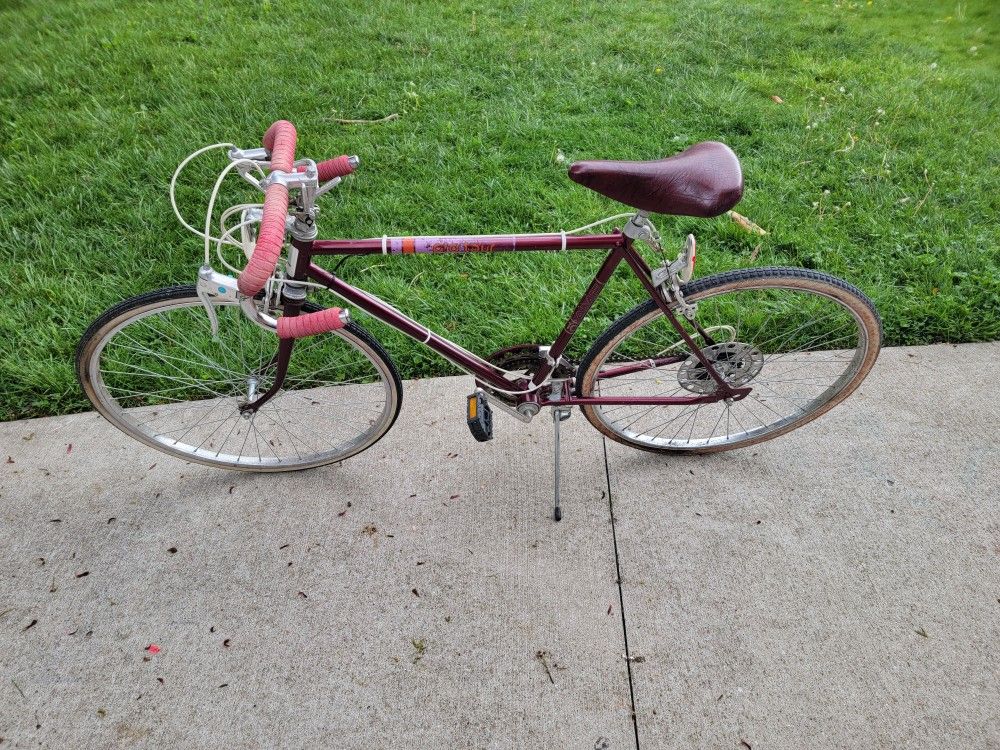 Vintage AMF Roadmaster Bike
