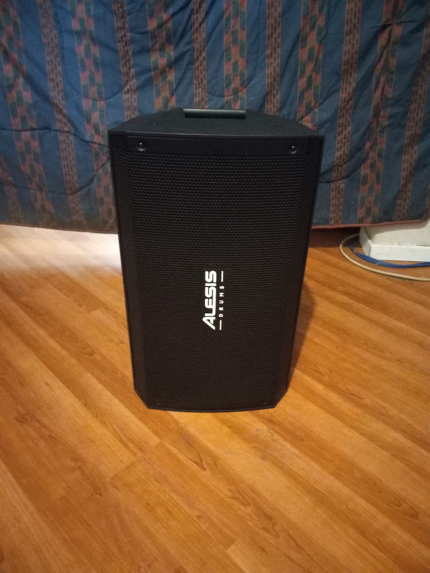 Alesis Strike 12 2000 Watt Drum Amp In Brand-New Condition