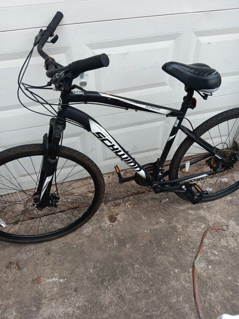 Men's Shwinn Mountain Bike 