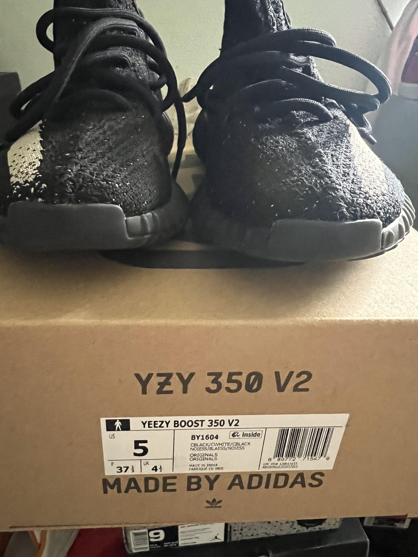 Yeezy Boost 350 Core Black And Whites Size 5 Mens,New Products : American Fashion Style Bags On Sale