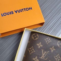 Luis Vuitton Wallet