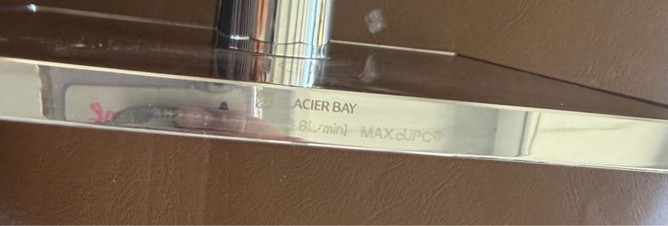Glacier Bay crome square shower head