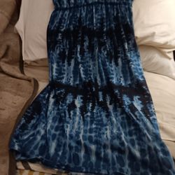 190 Blue Dress.