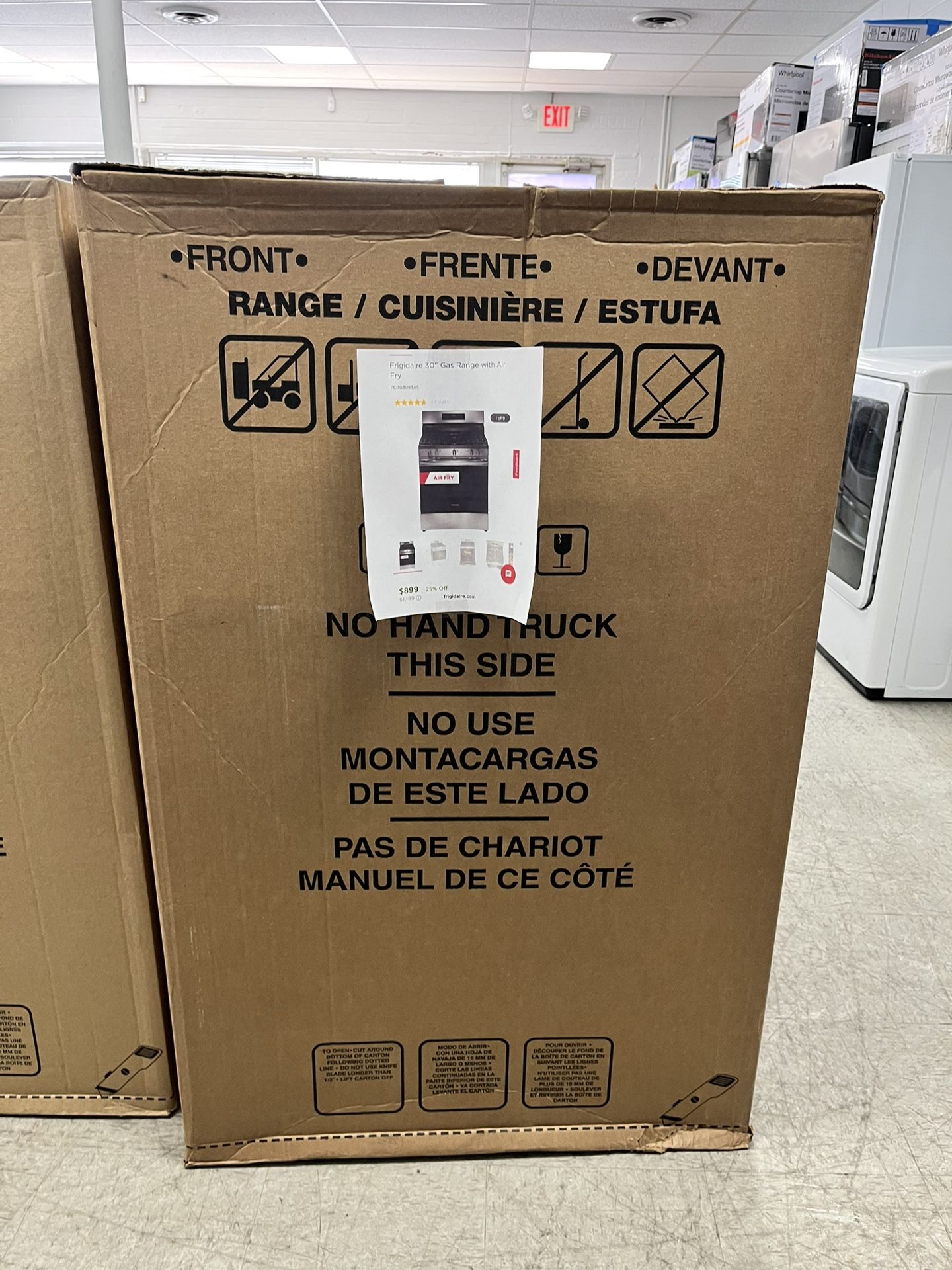 New Frigidaire 30inch. AirFry Gas Range