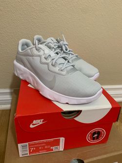 Nike Explore Strada Women's Sneakers Size 7.5