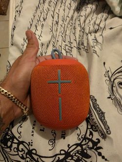 Ultimate ears speaker