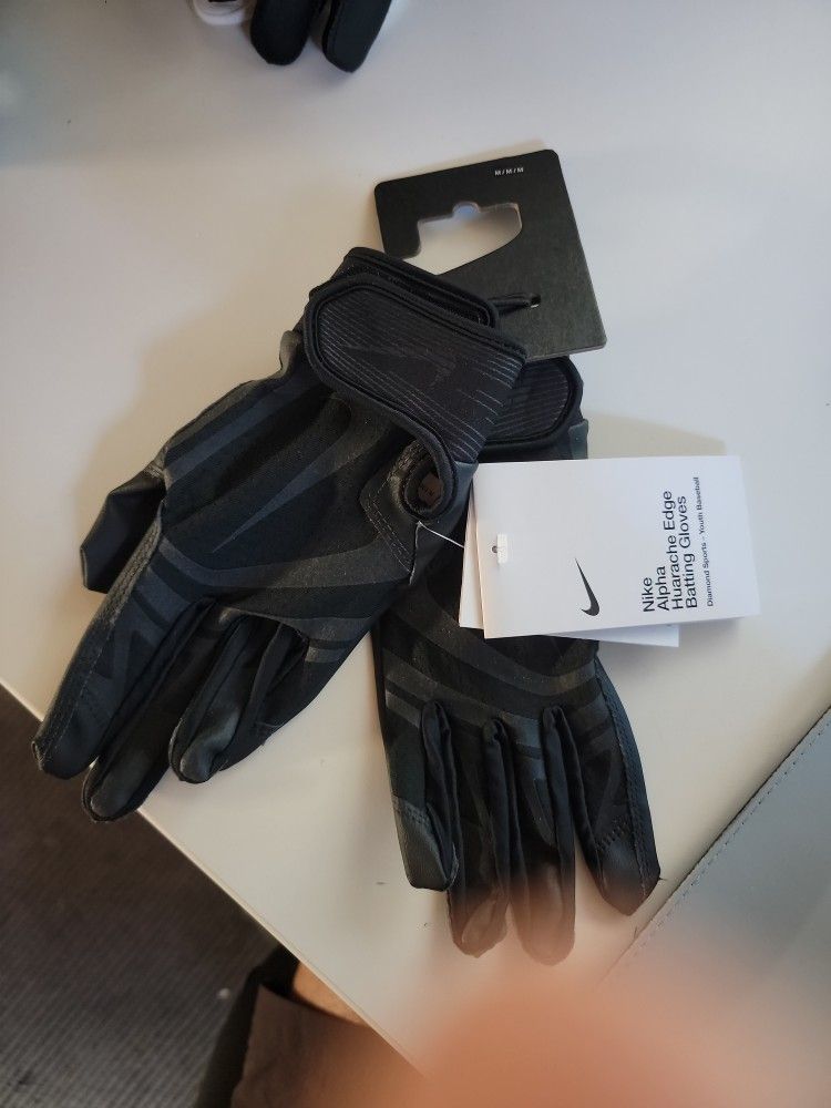 Nike Baseball Batting Gloves Medium Youth