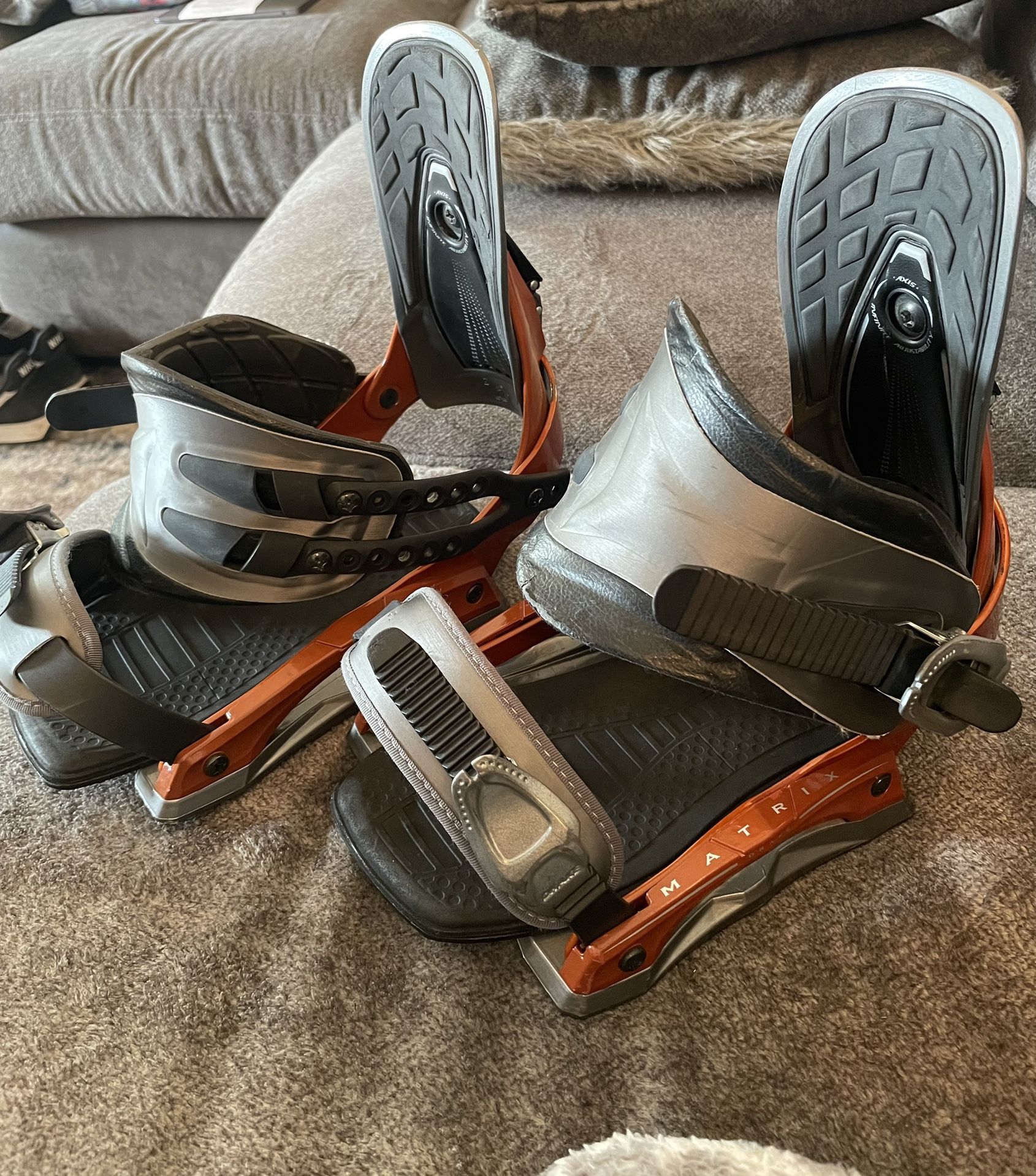 スノーボード yonex air carbon contact drake matrix M Drake matrix Snowboard Bindings for Sale in Snohomish, WA - OfferUp