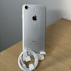 Apple iPhone 7 32GB Unlocked Silver