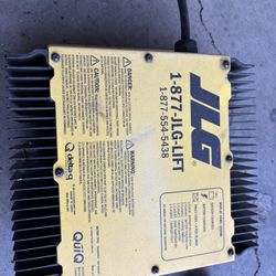JLG 24 V Charger
