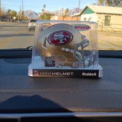 San Francisco 49ers Mini Football Helmet for Sale in Tucson, AZ - OfferUp San Francisco 49ers Mini Football Helmet for Sale in Tucson, AZ - OfferUp