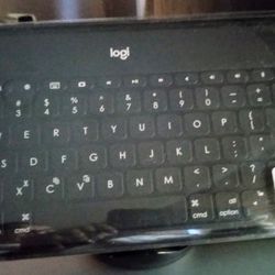 Logitech Keyboard For iPad 
