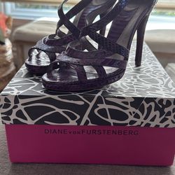 Diane Von Furstenberg Saint Heels