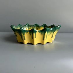 Vintage Mccoy Planter