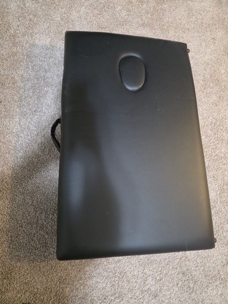 Massage Table 