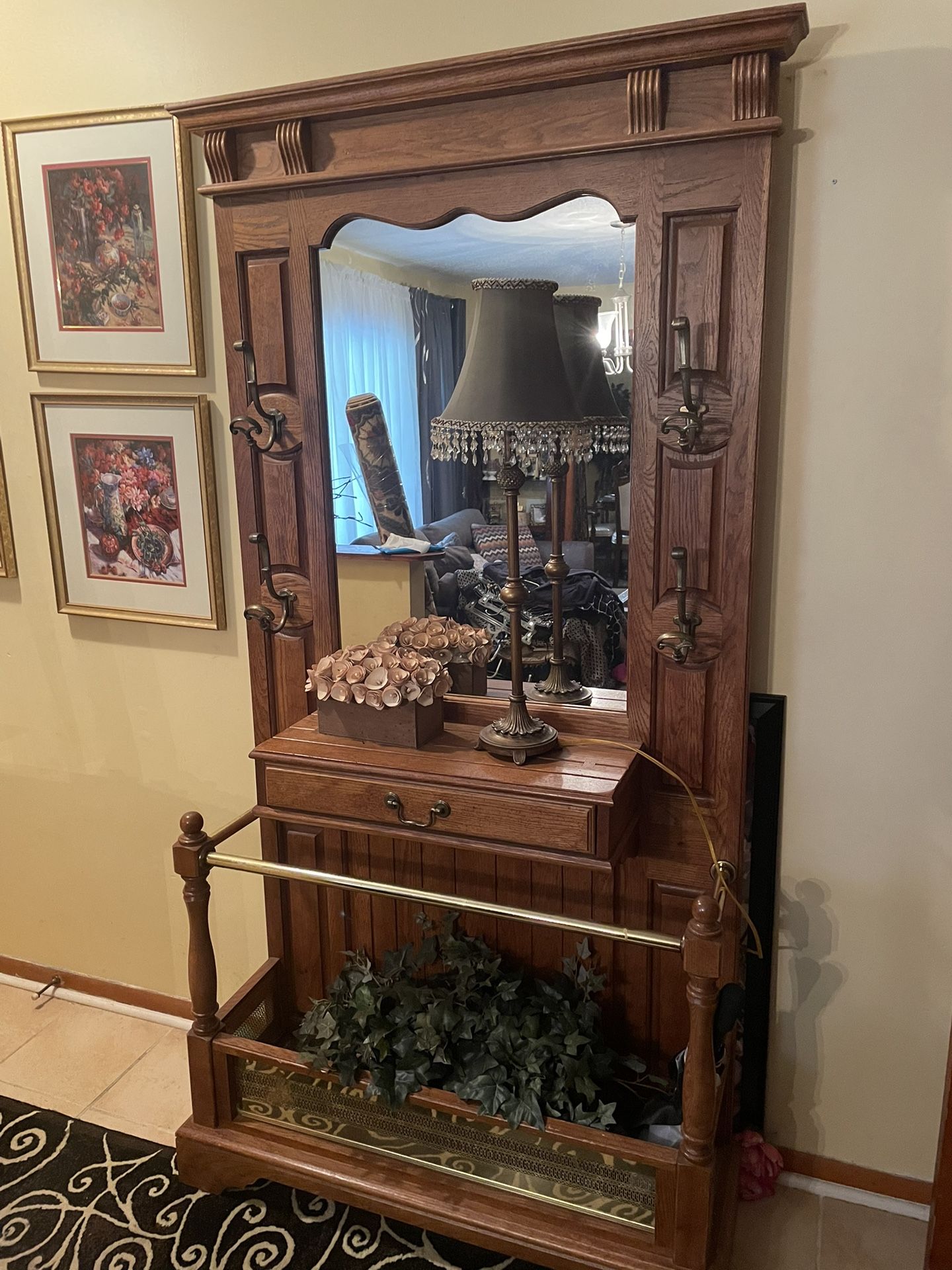 Beautiful Oak Hall Tree w Mirror And Drawer