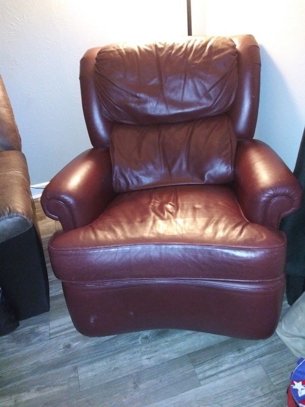 Leather recliner chair for Sale in Dallas, TX - OfferUp