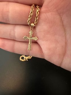 14k diamond cut cross pendant