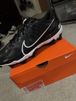 Size 11 - Nike Alpha Hurache 4 KYSTN
