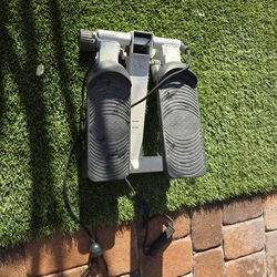 Small Manualy Feet Exercise  In Good Conditions $10